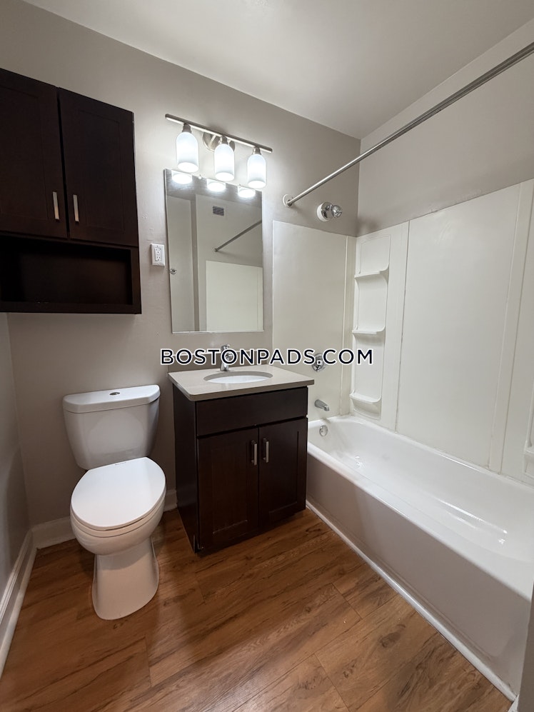 Bronsdon St., Boston