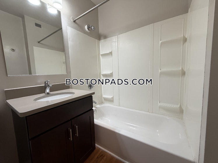 Bronsdon St., Boston