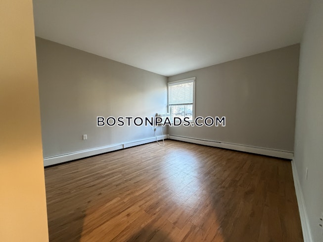 Boston - $2,915+ /mo