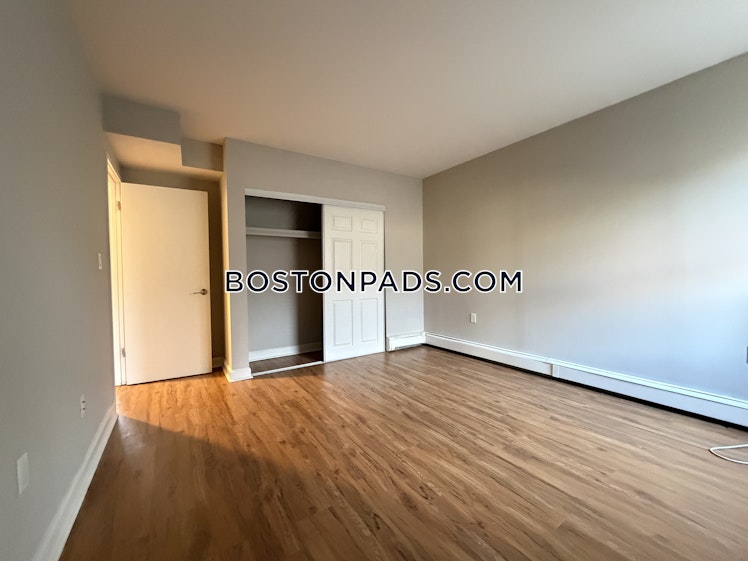 Bronsdon St., Boston