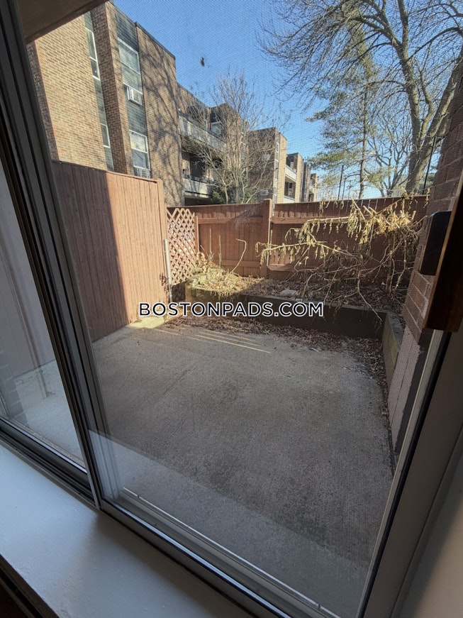 Boston - $2,915+ /mo