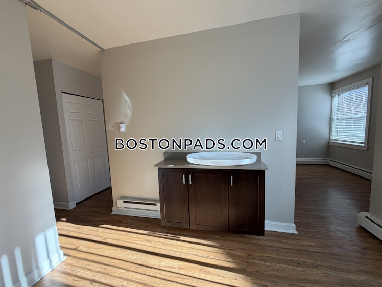 Bronsdon St., Boston