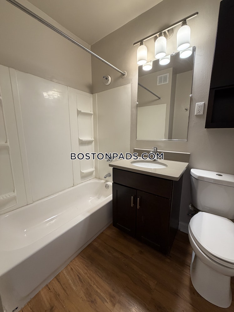 Bronsdon St., Boston