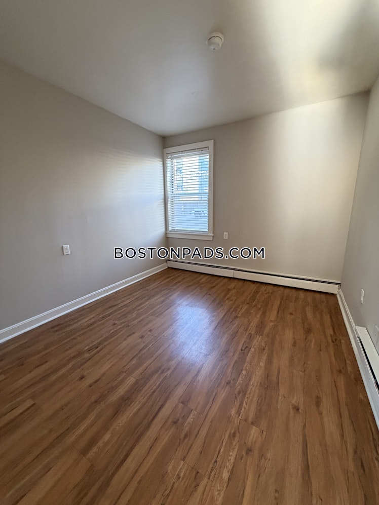 Bronsdon St., Boston