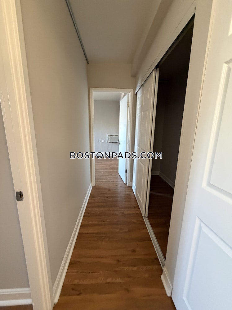 Bronsdon St., Boston