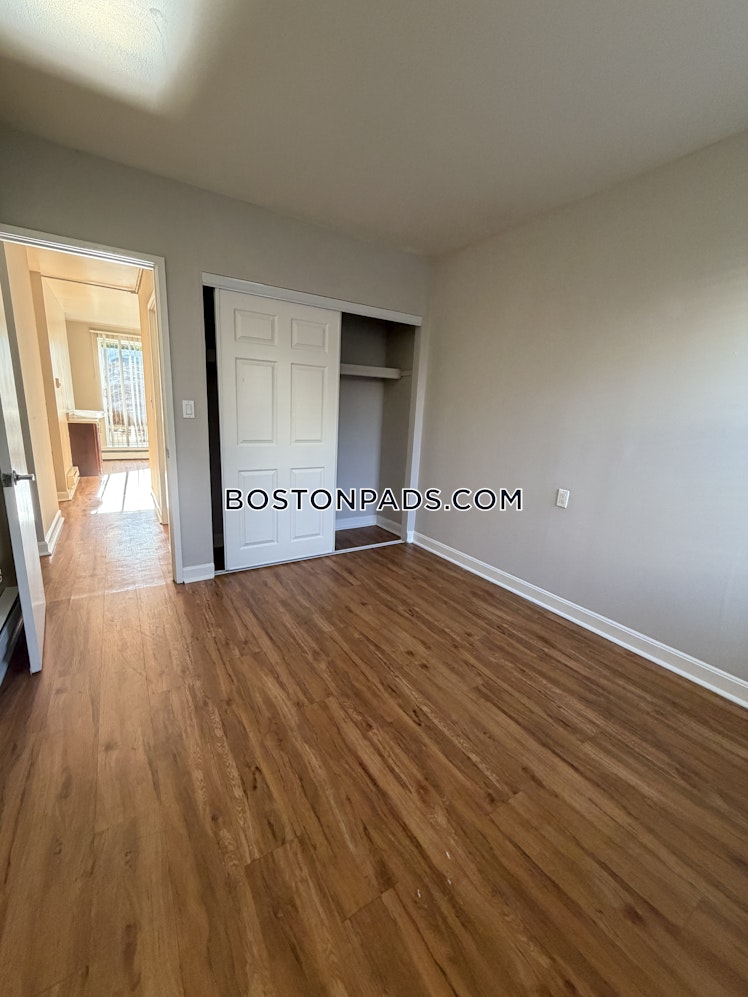 Bronsdon St., Boston