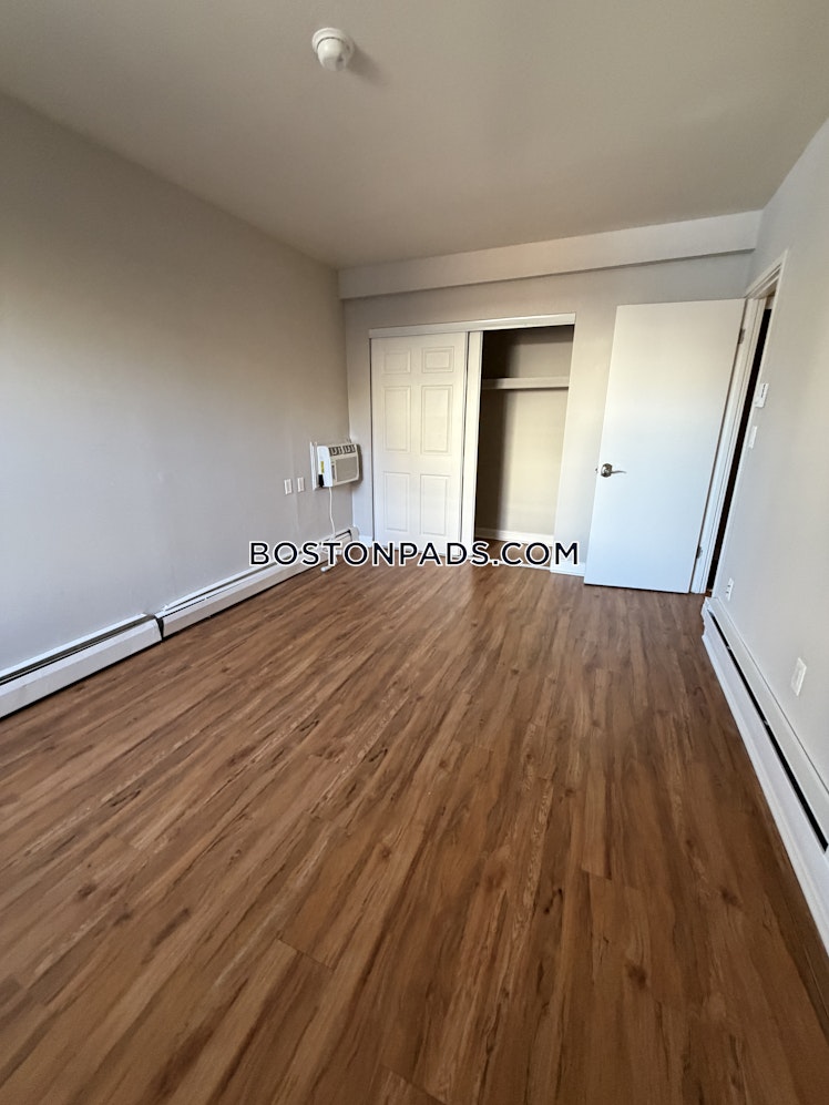 Bronsdon St., Boston