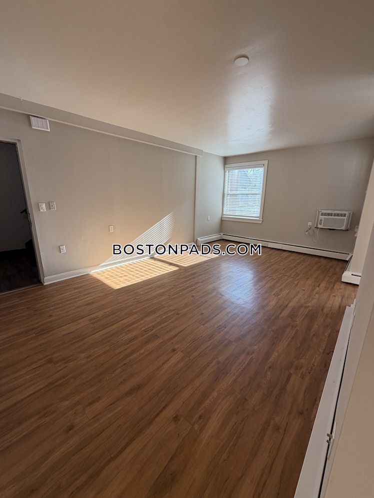 Bronsdon St., Boston