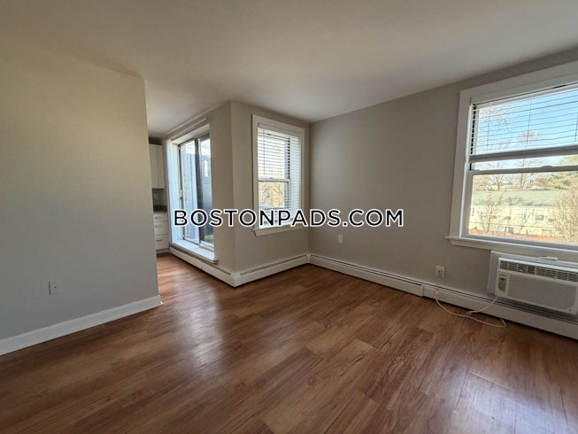 Boston - $3,640+ /mo
