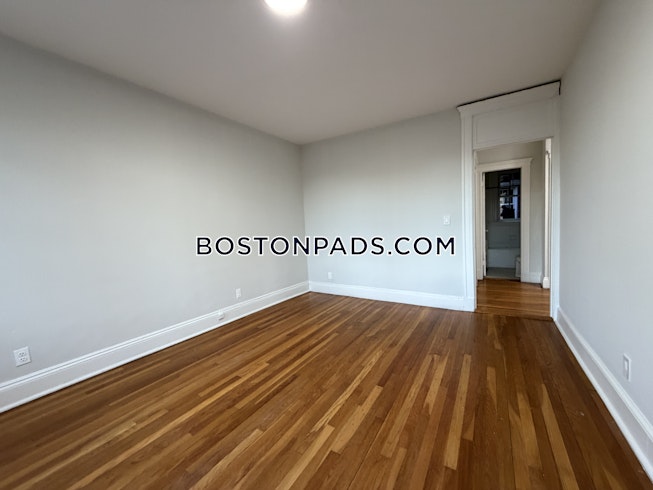 Boston - $2,500+ /mo
