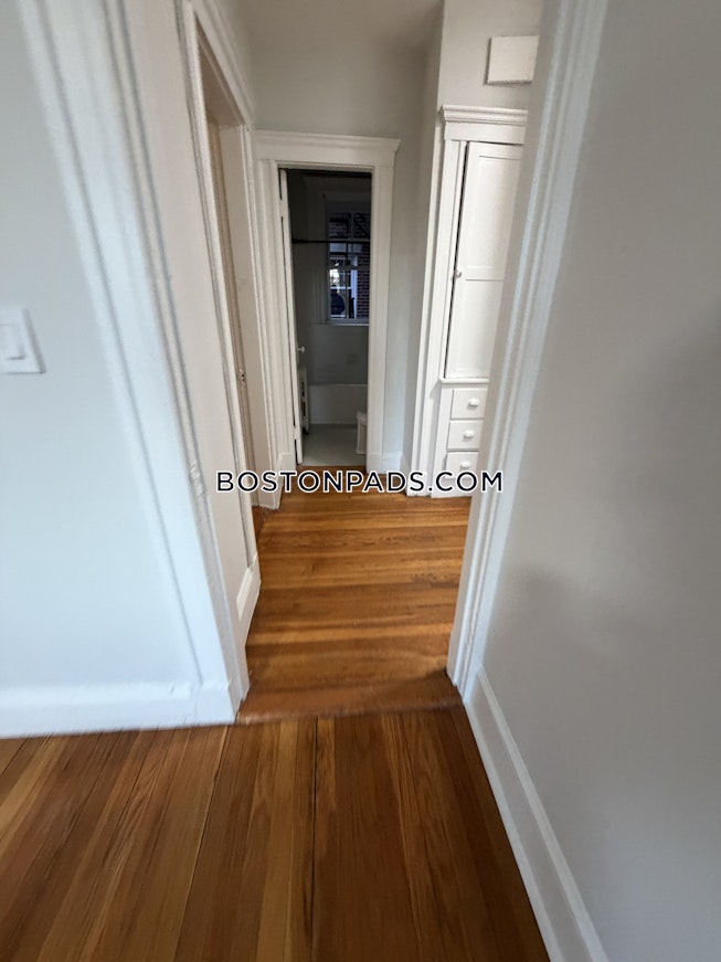 Boston - $2,500+ /mo