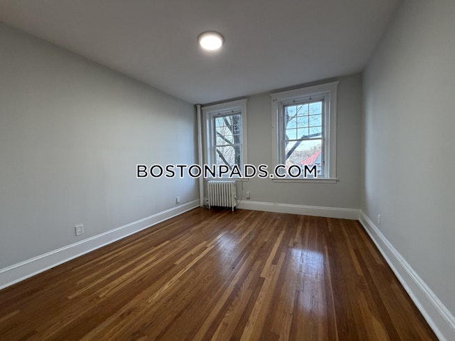 Boston - $2,500+ /mo