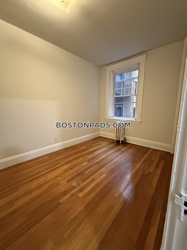 Boston - $2,500+ /mo