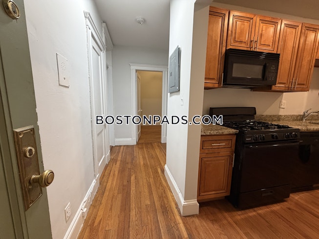 Boston - $2,500+ /mo