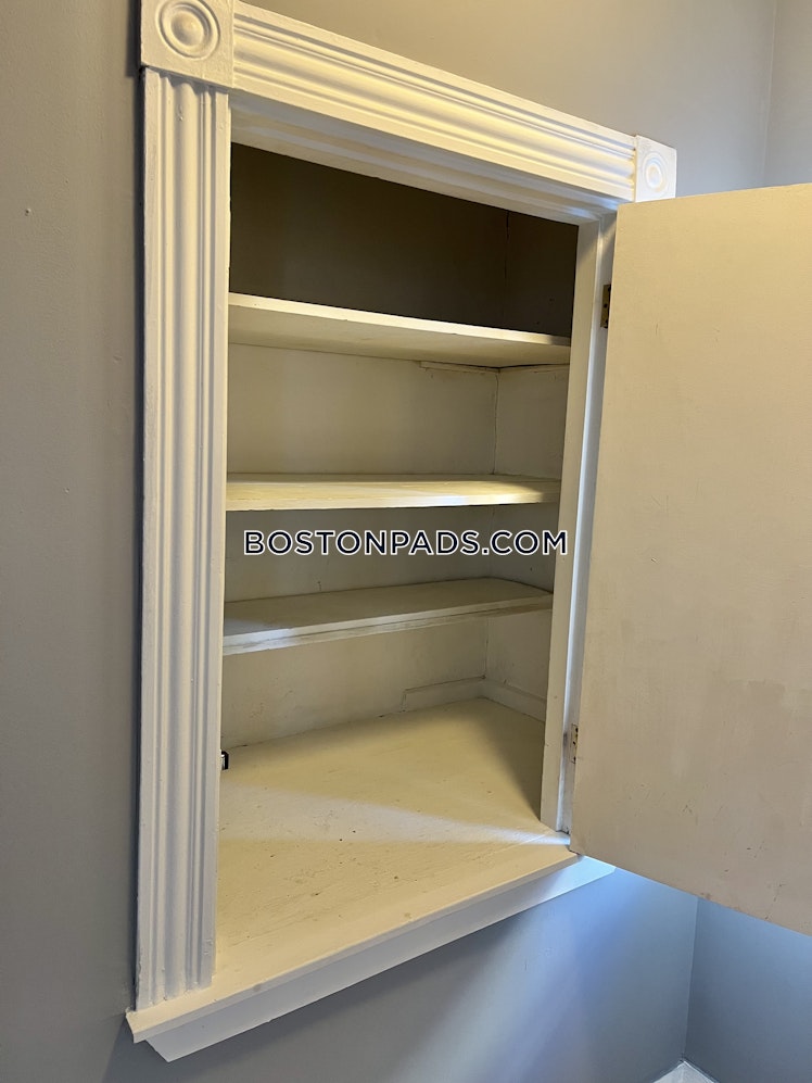 Washburn Ter., Brookline