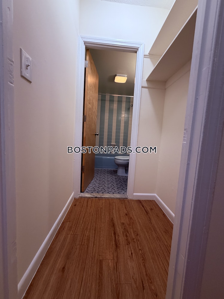 commonwealth Ave., Brighton