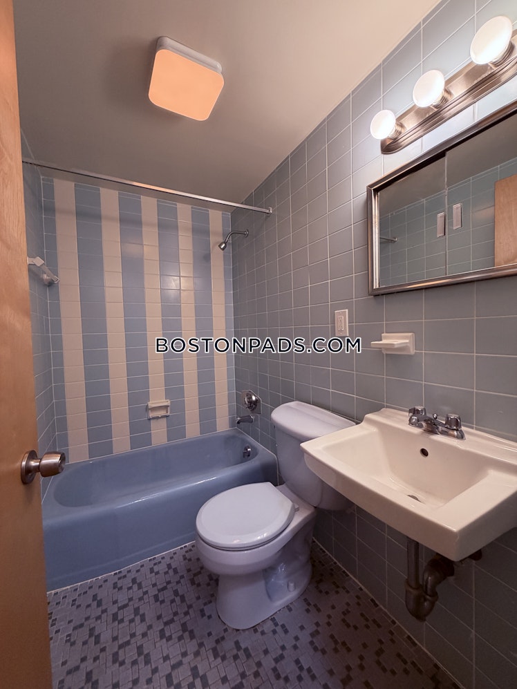 commonwealth Ave., Brighton