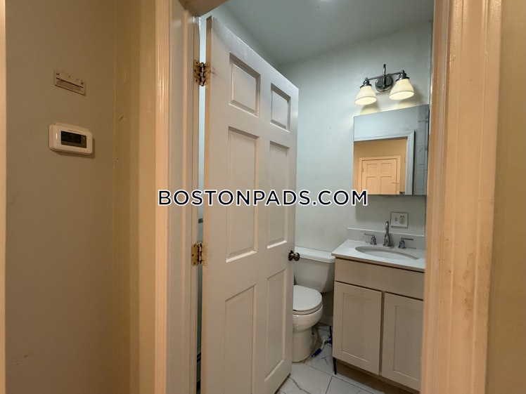 Meridian St., Boston