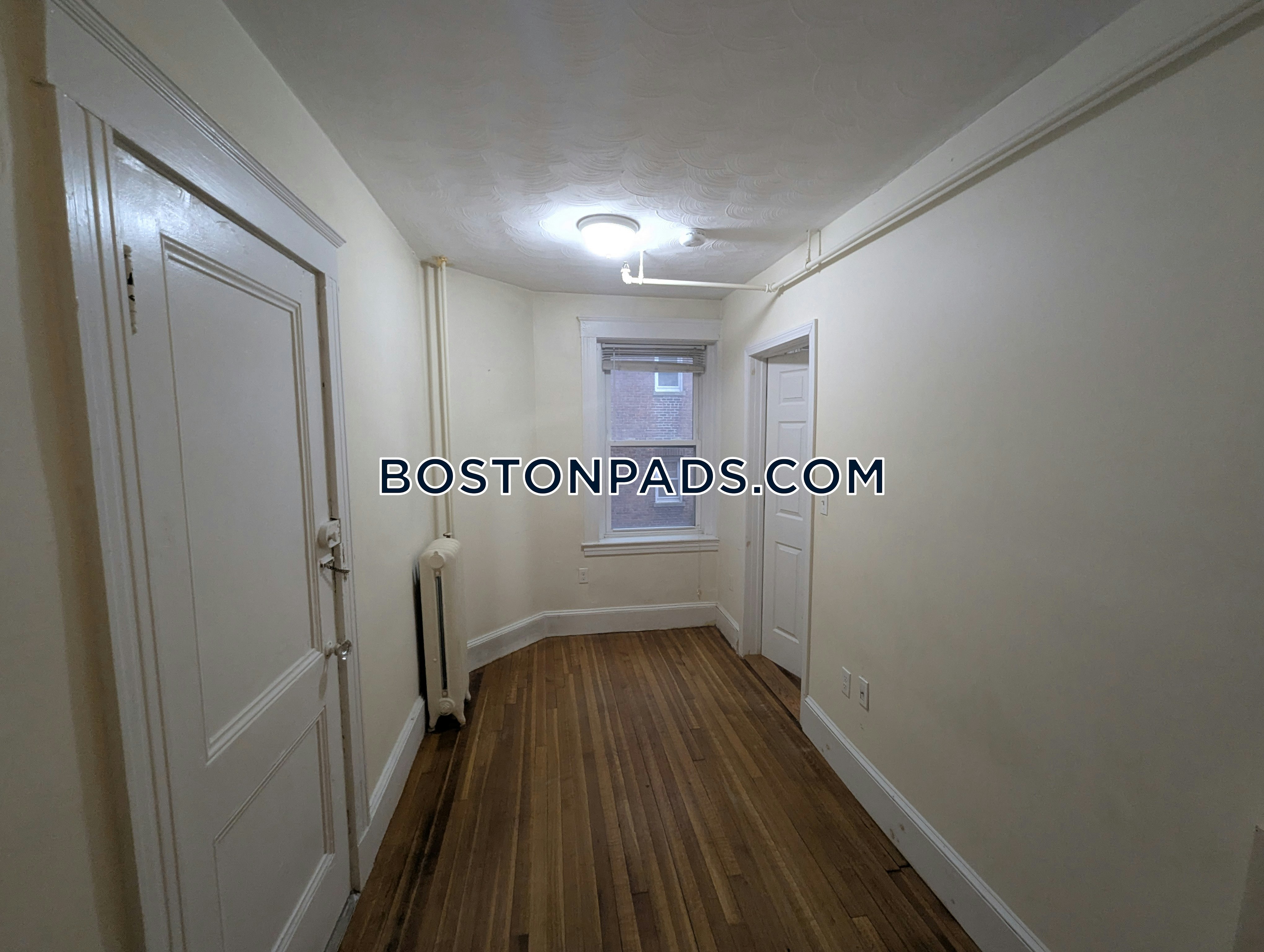 Boston - 1 Beds, 1 Baths
