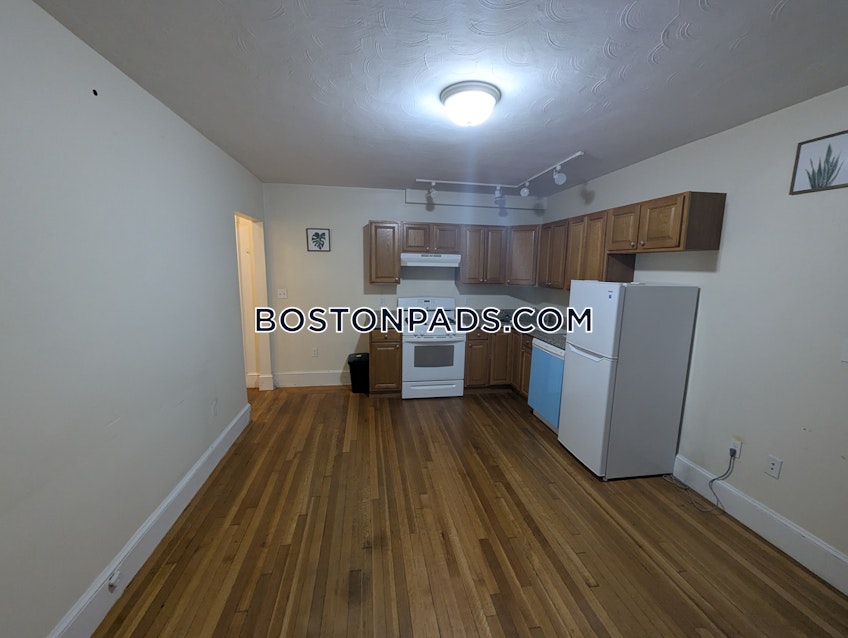 Boston - $2,200+ /month