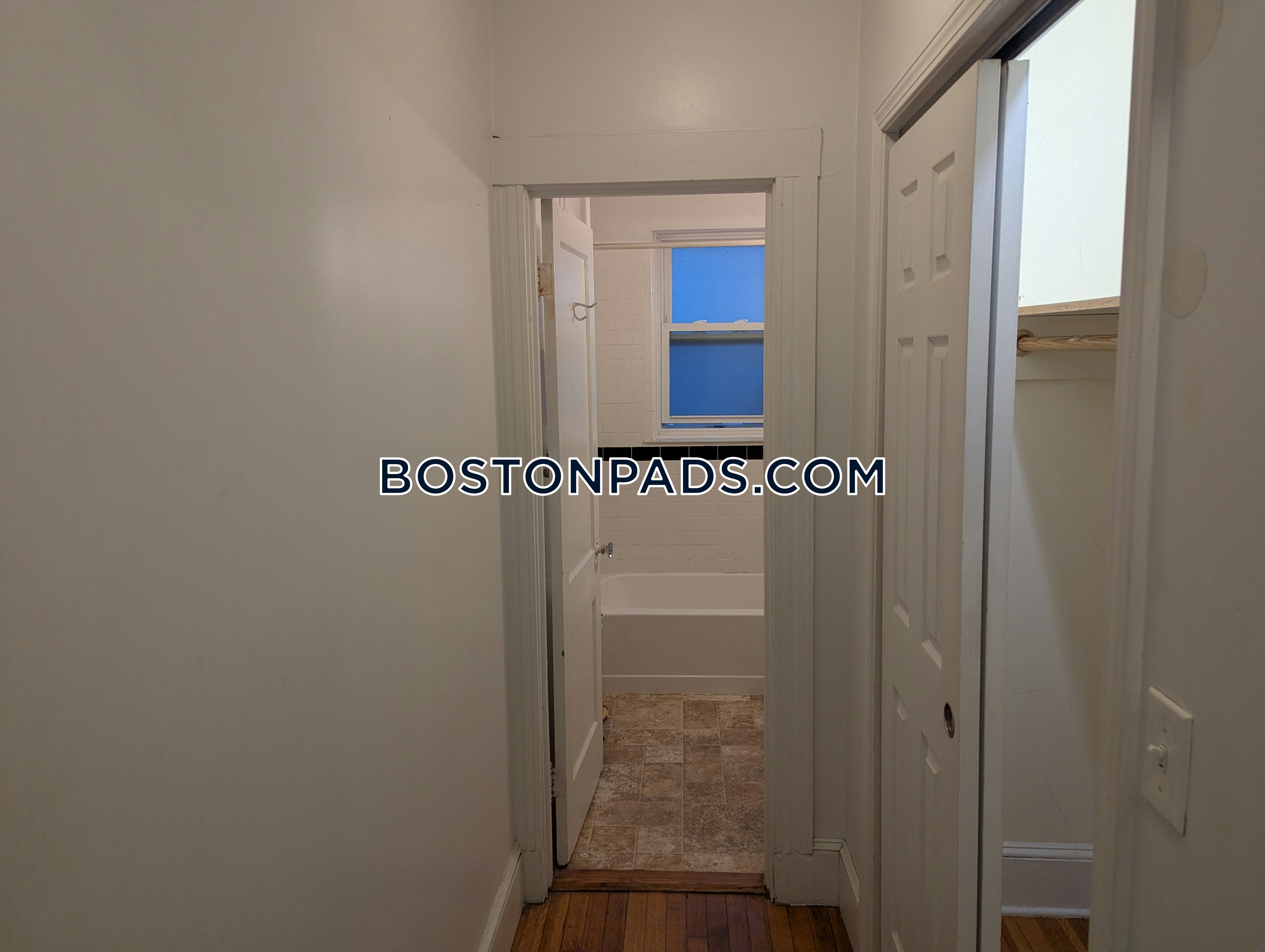 Boston - 1 Beds, 1 Baths