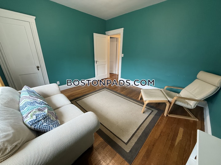 brookline-apartment-for-rent-2-bedrooms-1-bath-coolidge-corner-2500-8010377 