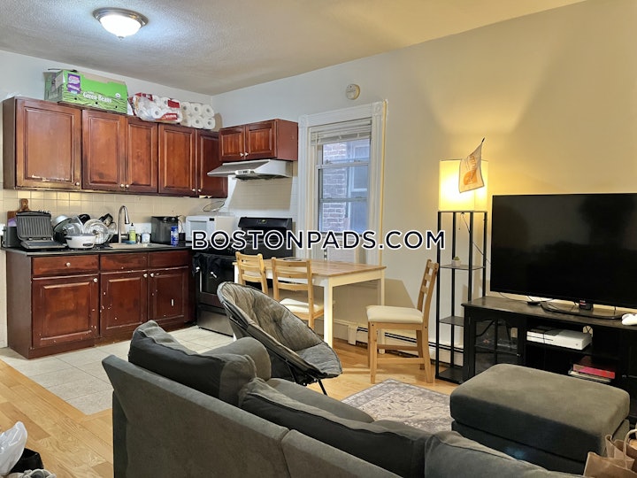 northeasternsymphony-apartment-for-rent-4-bedrooms-1-bath-boston-4875-8033567 