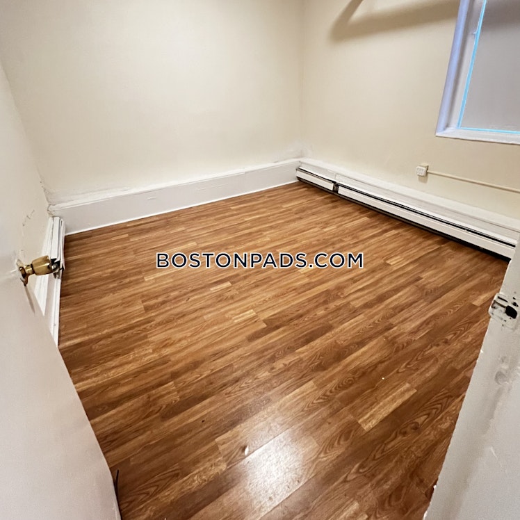 Commonwealth Ave., Brookline