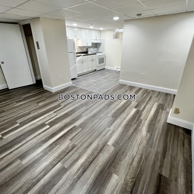 Commonwealth Ave., Boston