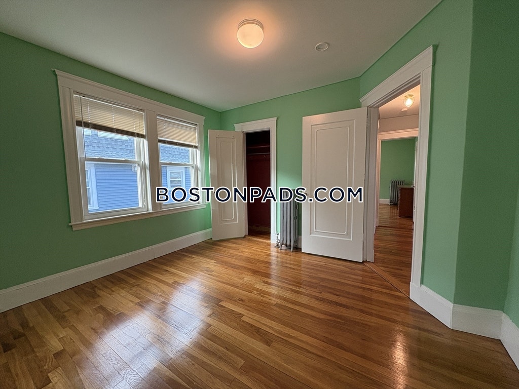 Boston - $3,900