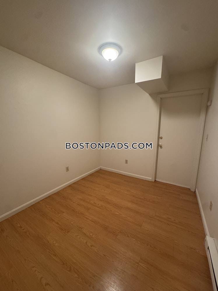 Shepherd Ave., Boston