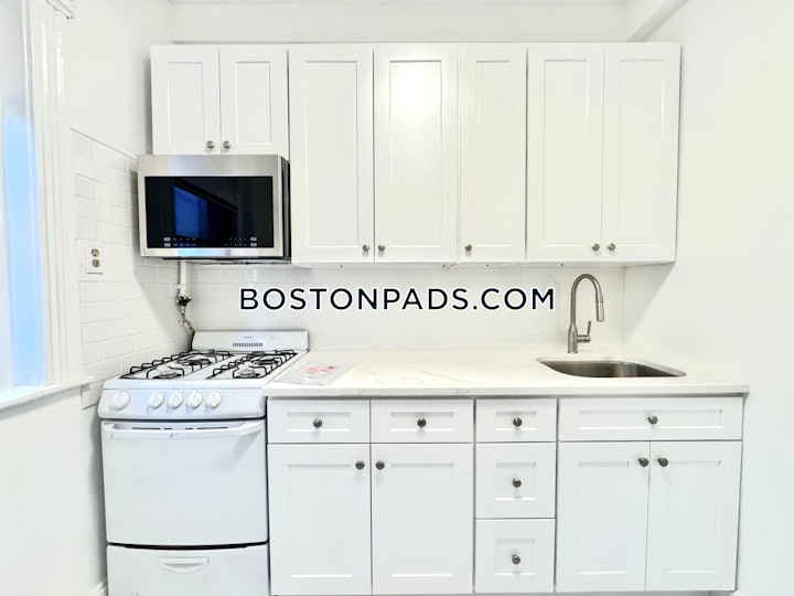 fenwaykenmore-apartment-for-rent-1-bedroom-1-bath-boston-2450-8030643 