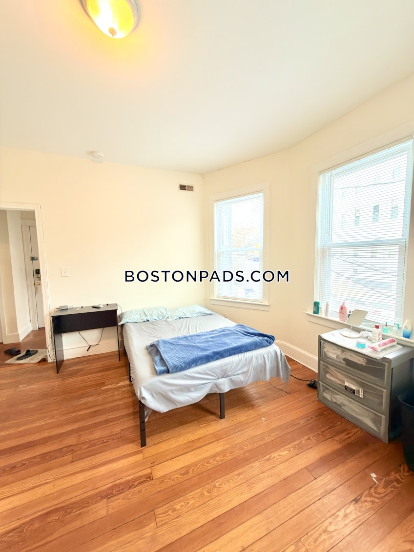 Boston - $4,680+ /month