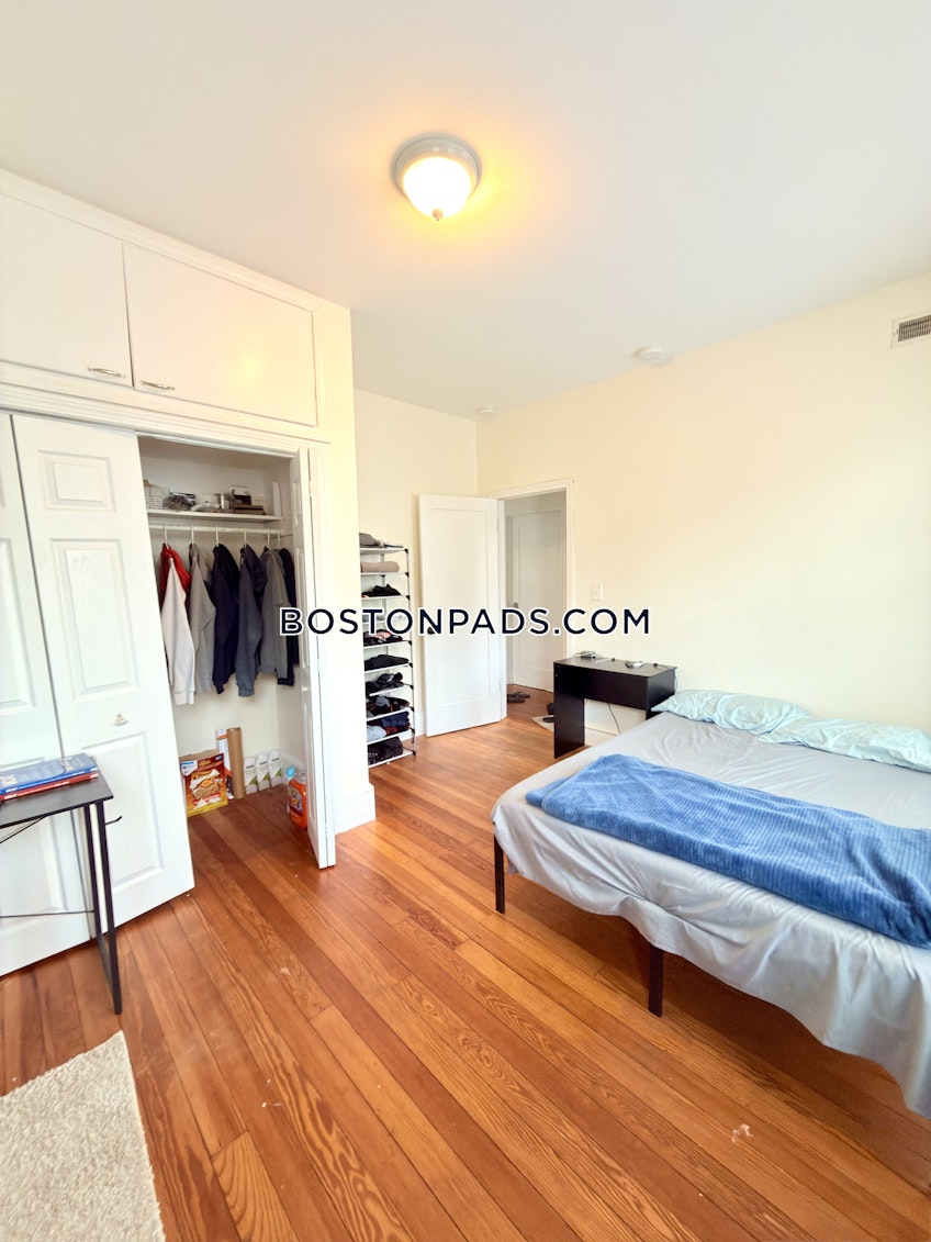 Boston - $4,680+ /month