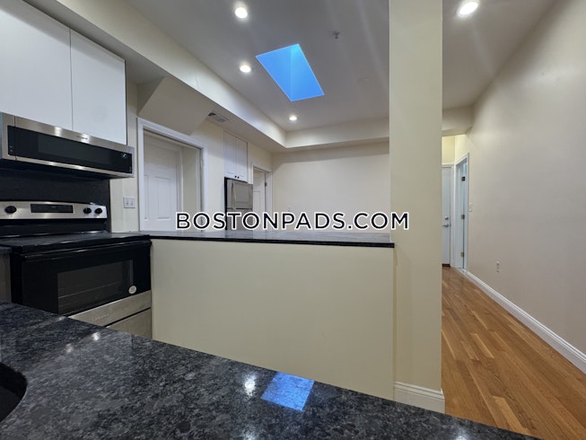 Brookline - $4,400+ /mo