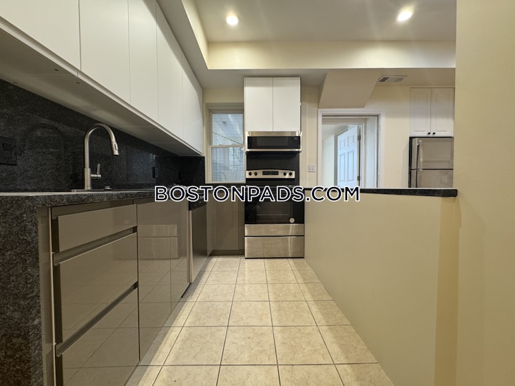 Beacon St., Brookline