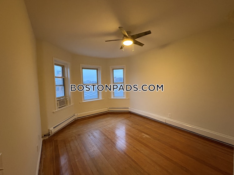 Litchfield St., Boston