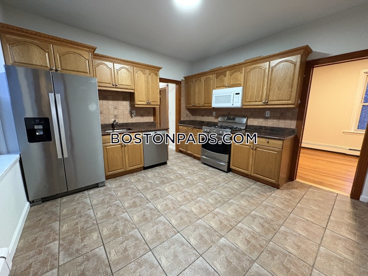 Litchfield St., Boston