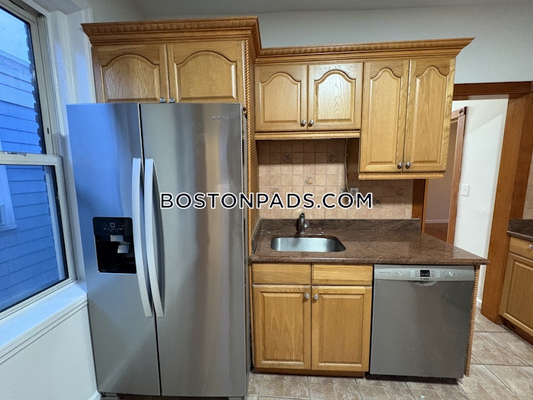 Litchfield St., Boston