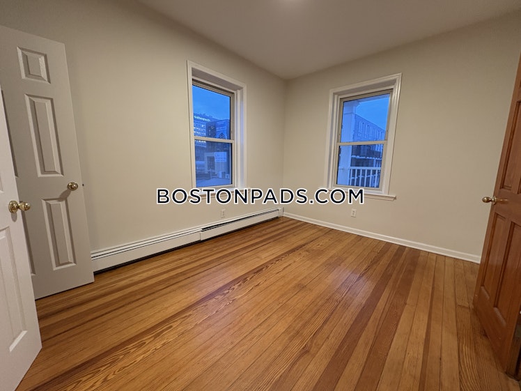 Litchfield St., Boston