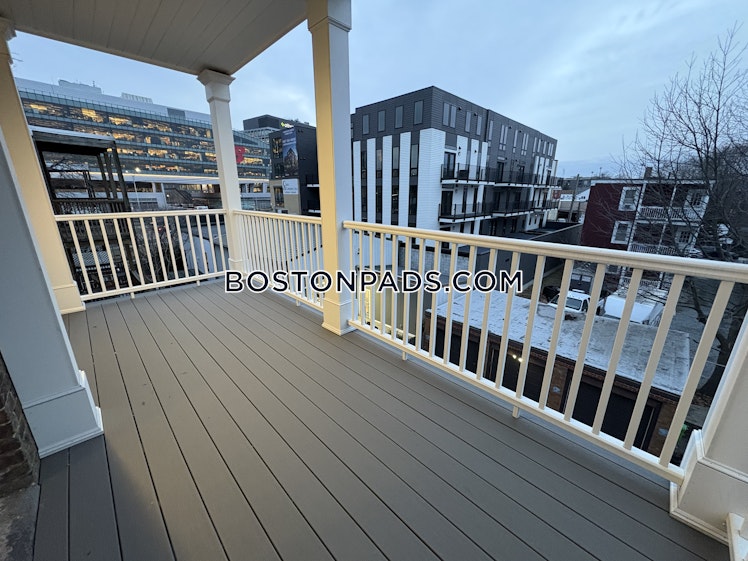 Litchfield St., Boston