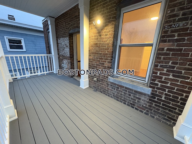 Litchfield St., Boston