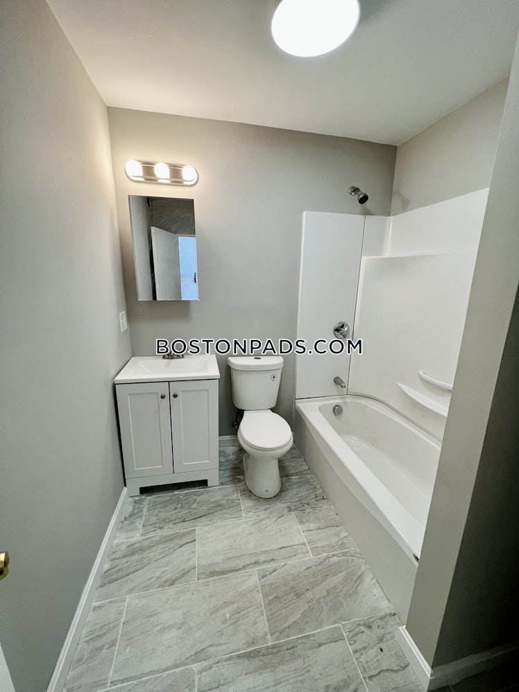 Humphreys St., Boston