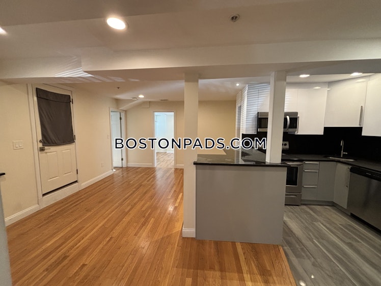 Beacon St., Brookline