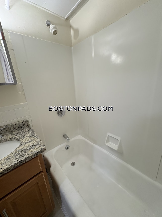 Brookline - $3,100+ /mo