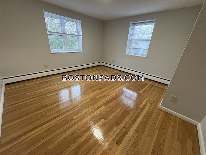 Brookline - $2,900+ /month