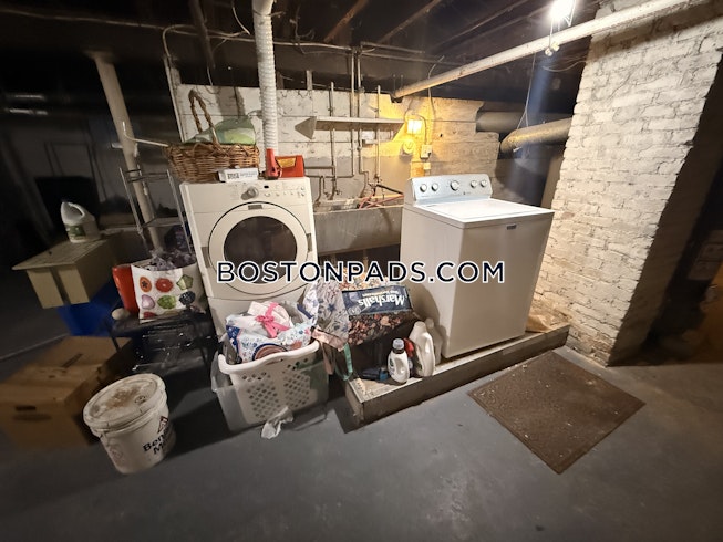 Medford - $3,500+ /mo