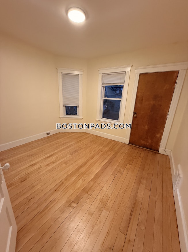 Medford - $3,500+ /mo