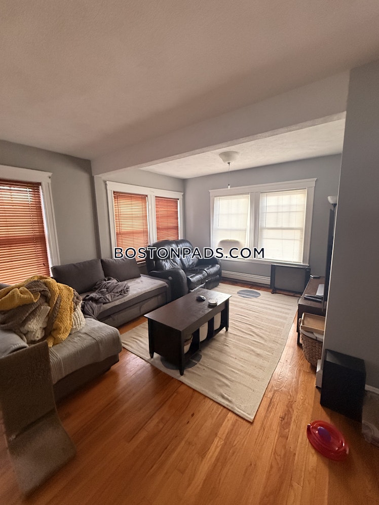 Goldsmith Ave., Medford