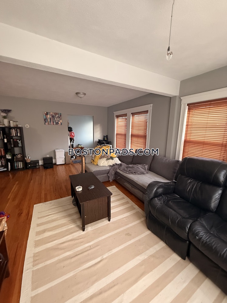 Goldsmith Ave., Medford